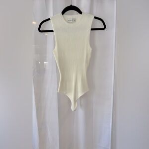 Abercrombie Sleeveless Bodysuit. Cream Crewneck. Size Small.